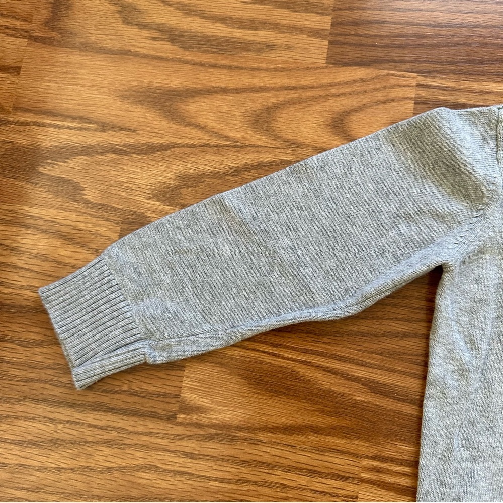 The Children’s Place Toddler Boys Size 4 XS Long Sleeve Sweater V-Neck Gray EUC! - Picture 3 of 7